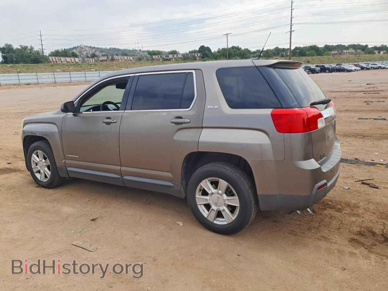 2011 GMC TERRAIN - VIN: 2CTFLRECXB6353028 - Photo 2