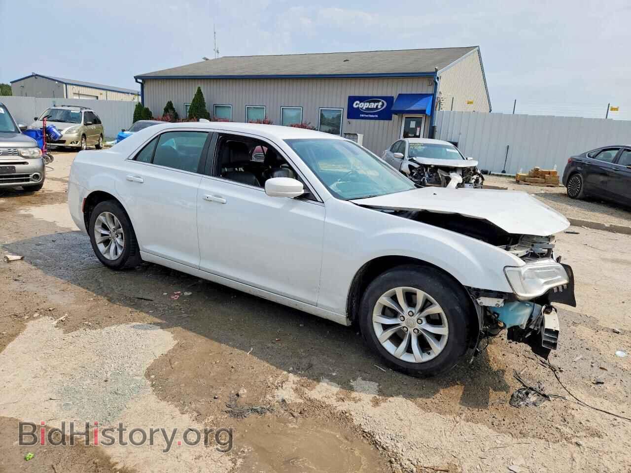 2015 CHRYSLER 300 - VIN: 2C3CCAAG5FH818452 - Photo 4