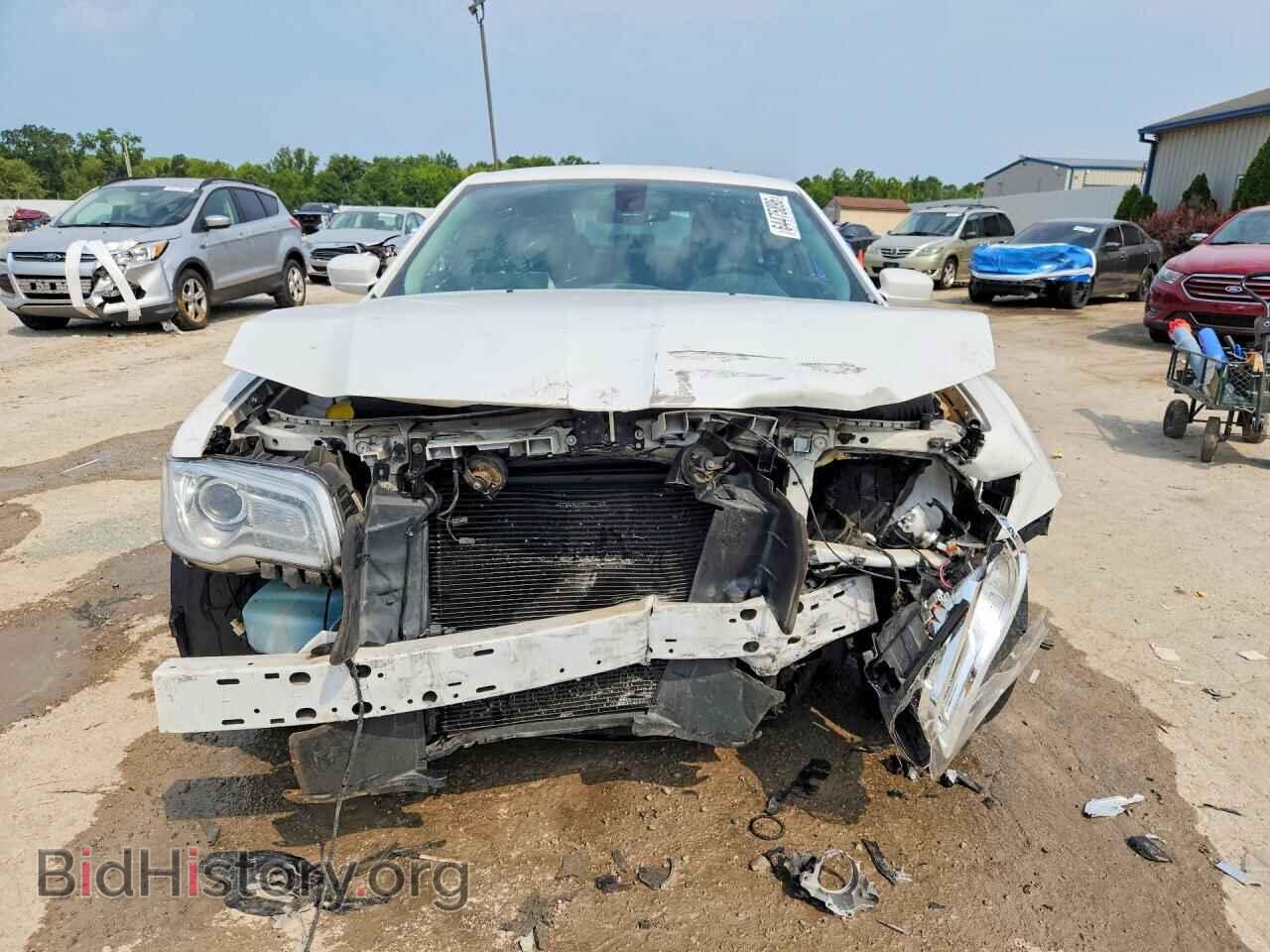 2015 CHRYSLER 300 - VIN: 2C3CCAAG5FH818452 - Photo 5