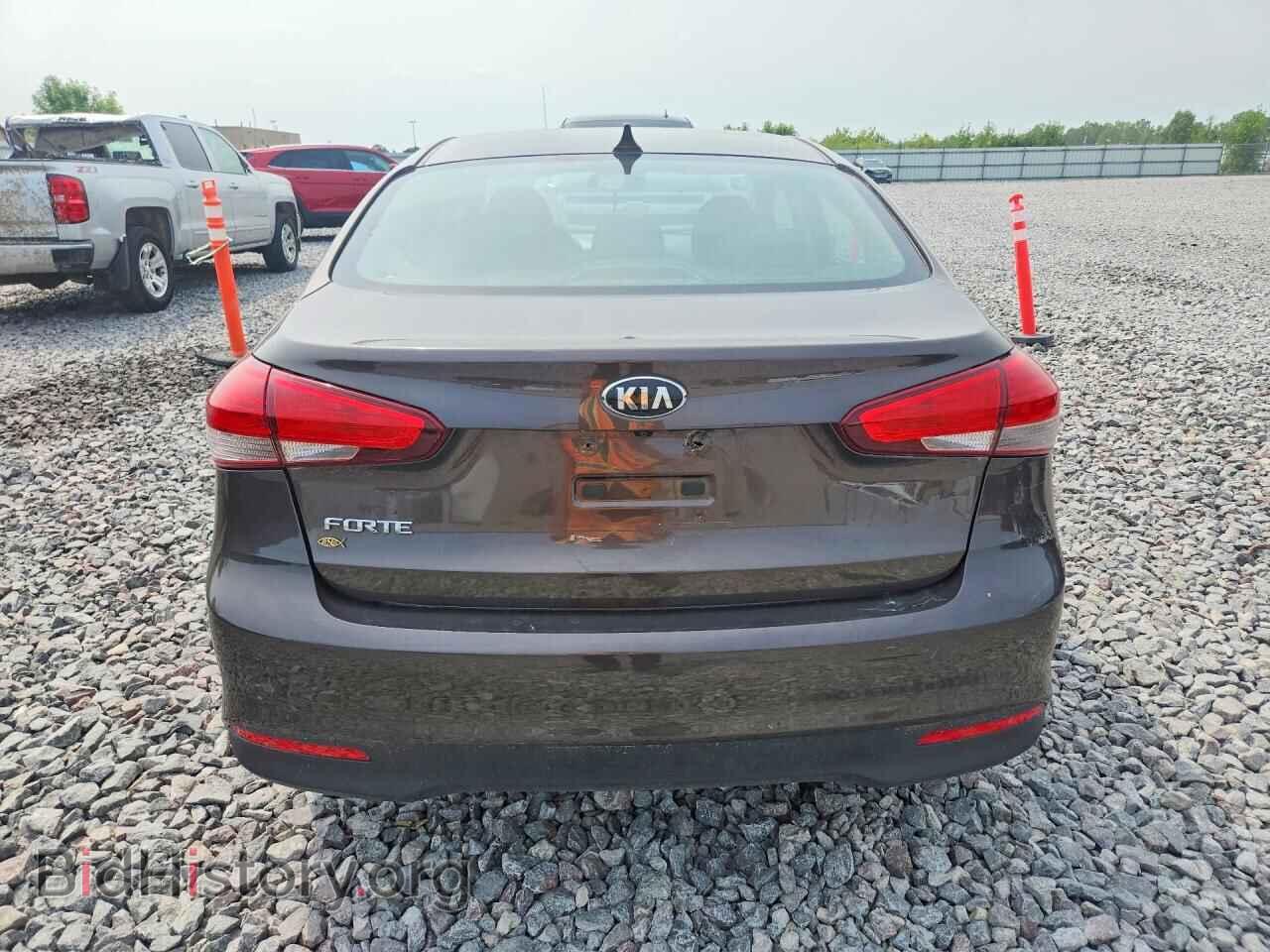 2017 KIA FORTE - VIN: 3KPFL4A76HE091914 - Фото 6