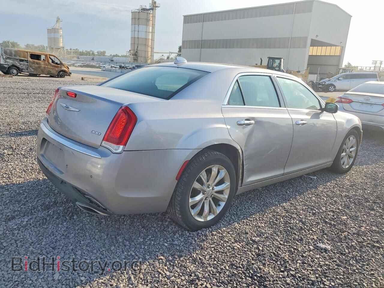 2018 CHRYSLER 300 - VIN: 2C3CCAKG1JH300376 - Photo 3