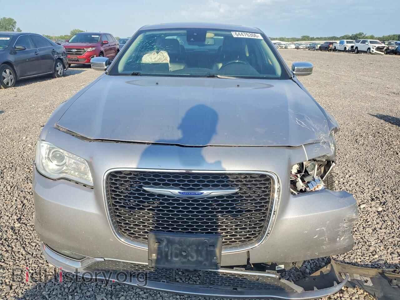 2018 CHRYSLER 300 - VIN: 2C3CCAKG1JH300376 - Photo 5