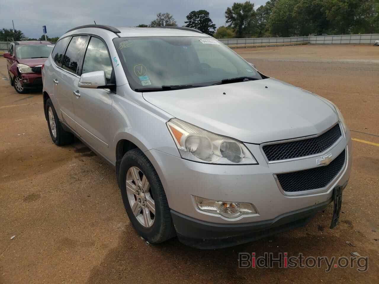 Photo 1GNKRGED2CJ312149 - CHEVROLET TRAVERSE 2012