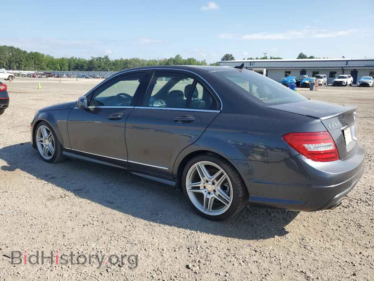 2013 MERCEDES-BENZ C-CLASS - VIN: WDDGF4HB2DR262393 - Фото 2