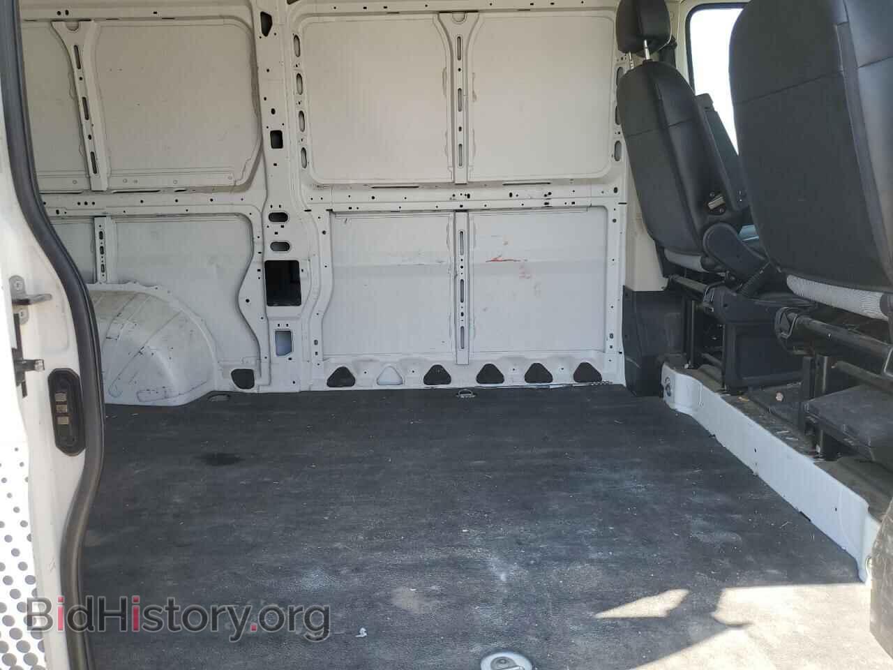 2015 RAM All Models - VIN: 3C6TRVAG9FE506932 - Фото 11