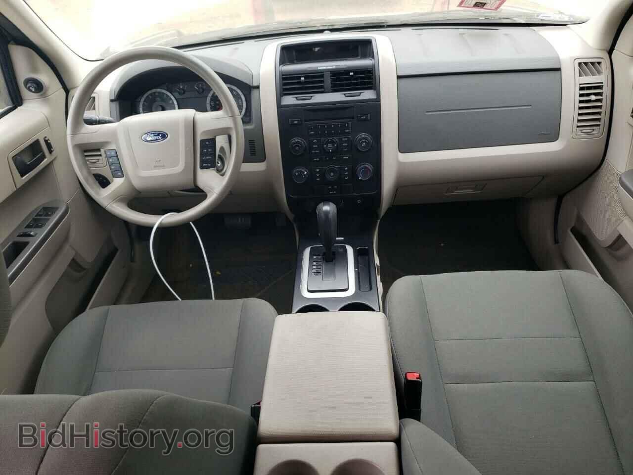 2011 FORD ESCAPE - VIN: 1FMCU0C7XBKA86138 - Фото 8