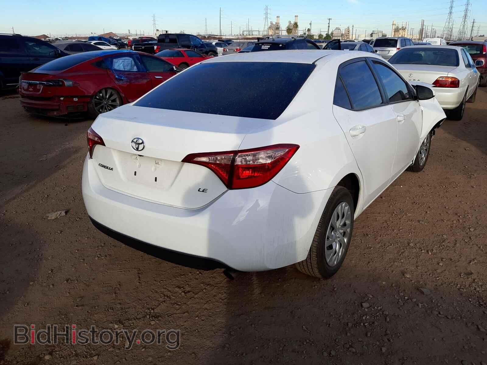 2018 TOYOTA COROLLA - VIN: 5YFBURHE9JP821980 - Фото 4