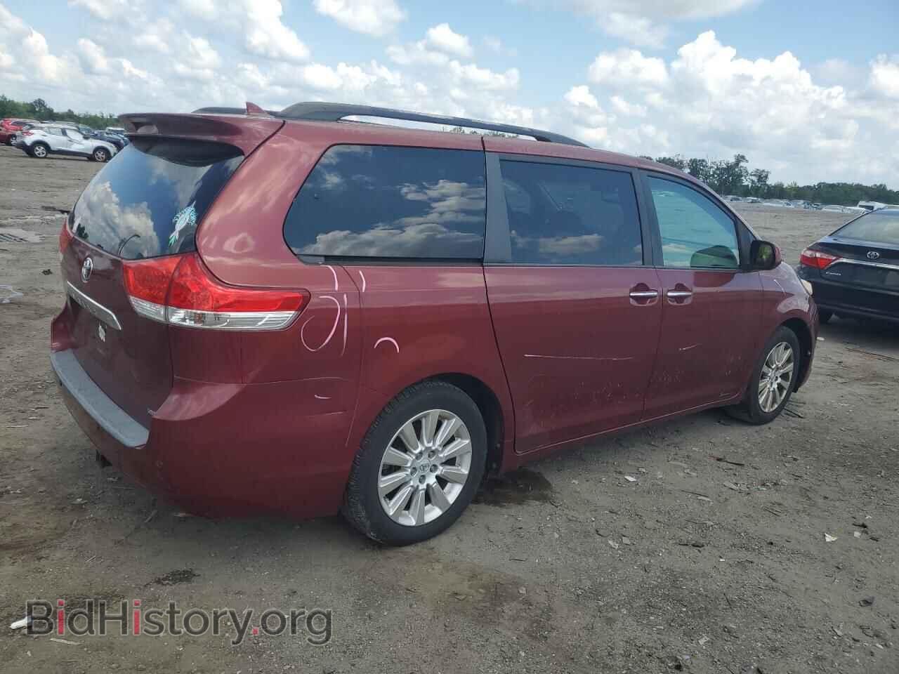 2011 TOYOTA All Models - VIN: 5TDYK3DC0BS084162 - Фото 3