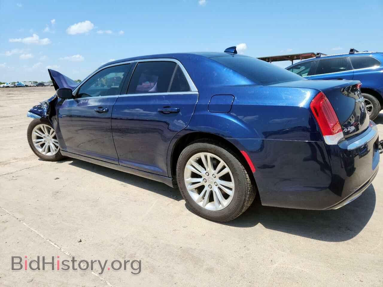 2017 CHRYSLER 300 - VIN: 2C3CCAAG9HH526712 - Фото 2