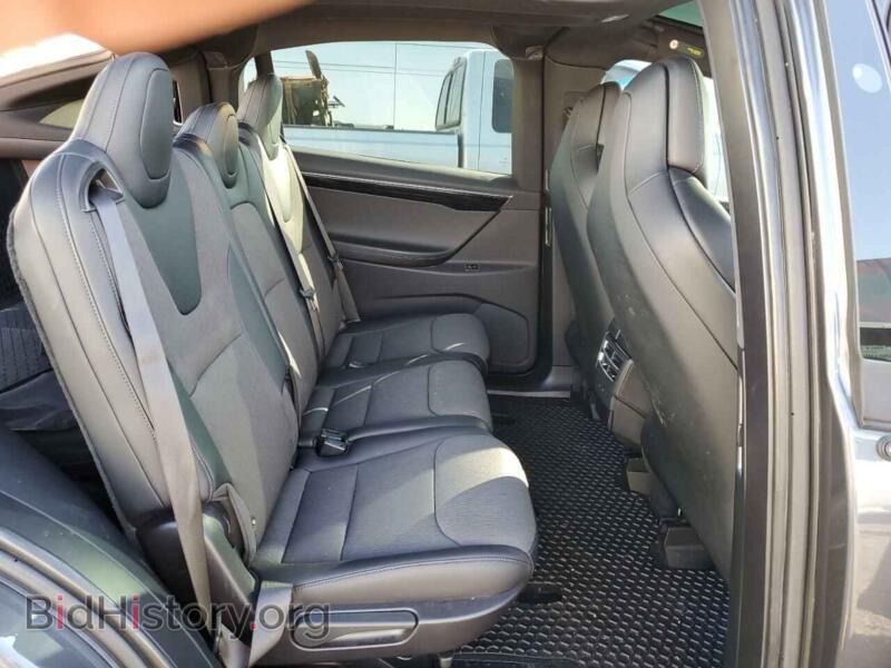2017 Tesla MODEL X (VIN 5YJXCAE23HF077366) — фото 6 из 10