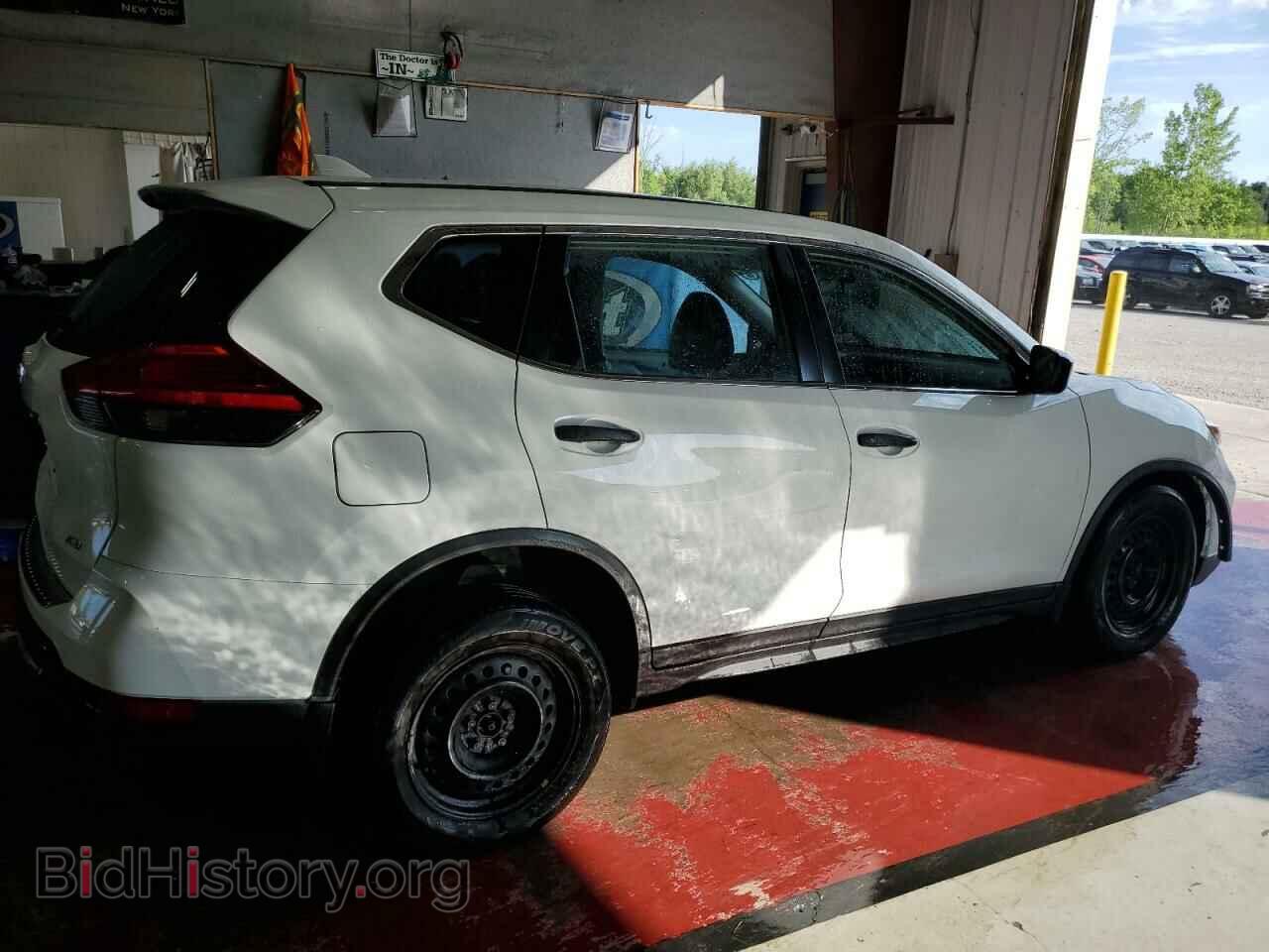 2017 NISSAN ROGUE - VIN: KNMAT2MV2HP502055 - Фото 3