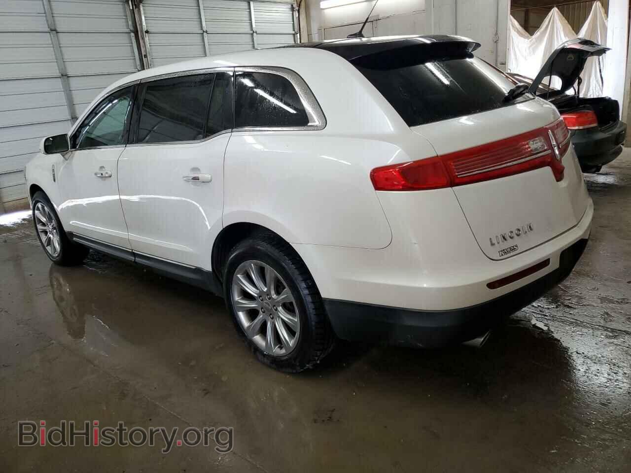 2013 LINCOLN MKT - VIN: 2LMHJ5FK1DBL52918 - Фото 2