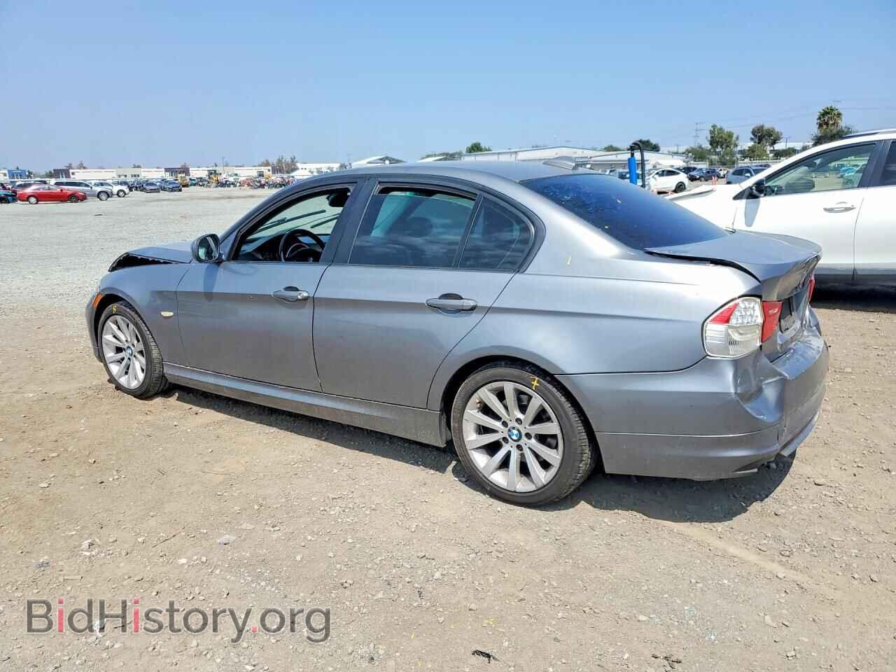 2011 BMW 3 SERIES - VIN: WBAPH5G56BNM81350 - Фото 2