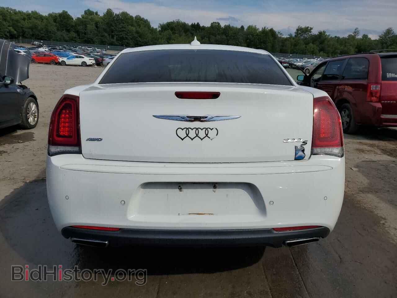 2016 CHRYSLER 300 - VIN: 2C3CCAGG9GH136201 - Фото 6