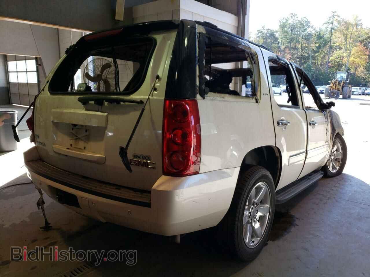 2011 GMC YUKON - VIN: 1GKS2CE05BR116343 - Фото 4