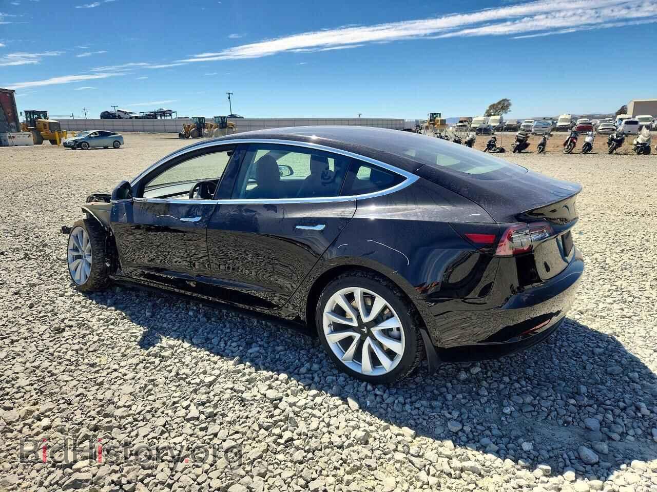 2019 TESLA MODEL 3 - VIN: 5YJ3E1EB9KF197057 - Фото 2