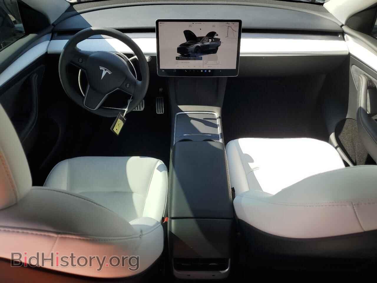 2024 TESLA MODEL Y - VIN: 7SAYGDEFXRF024486 - Photo 8