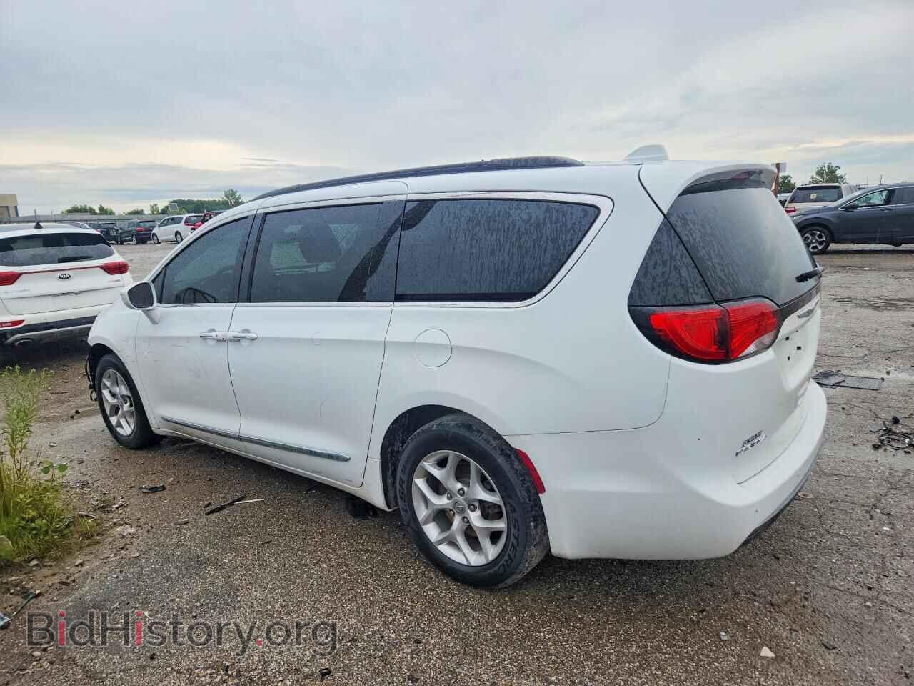 2017 CHRYSLER PACIFICA - VIN: 2C4RC1BG0HR752474 - Фото 2