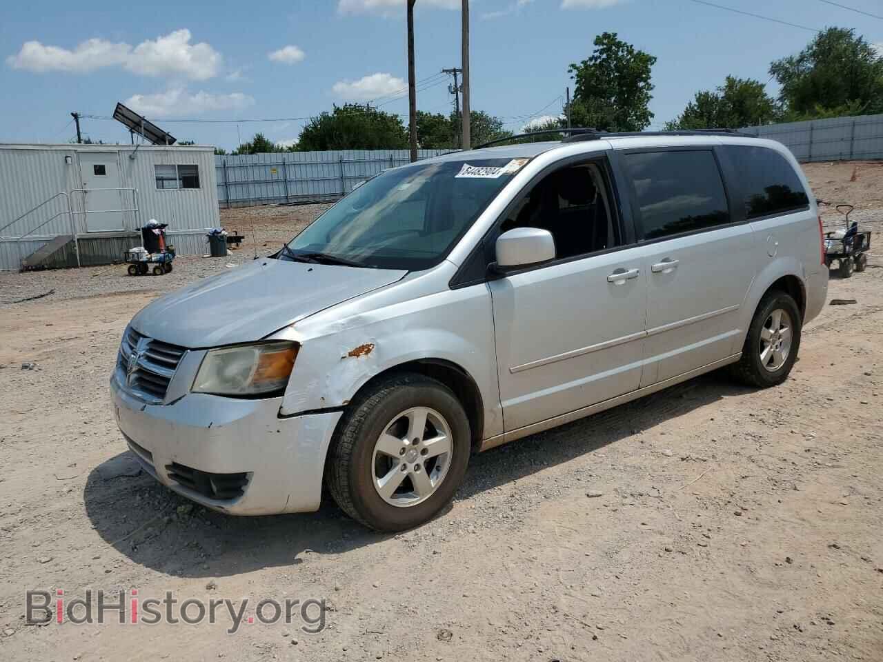 Photo 2D4RN5D17AR106545 - DODGE CARAVAN 2010