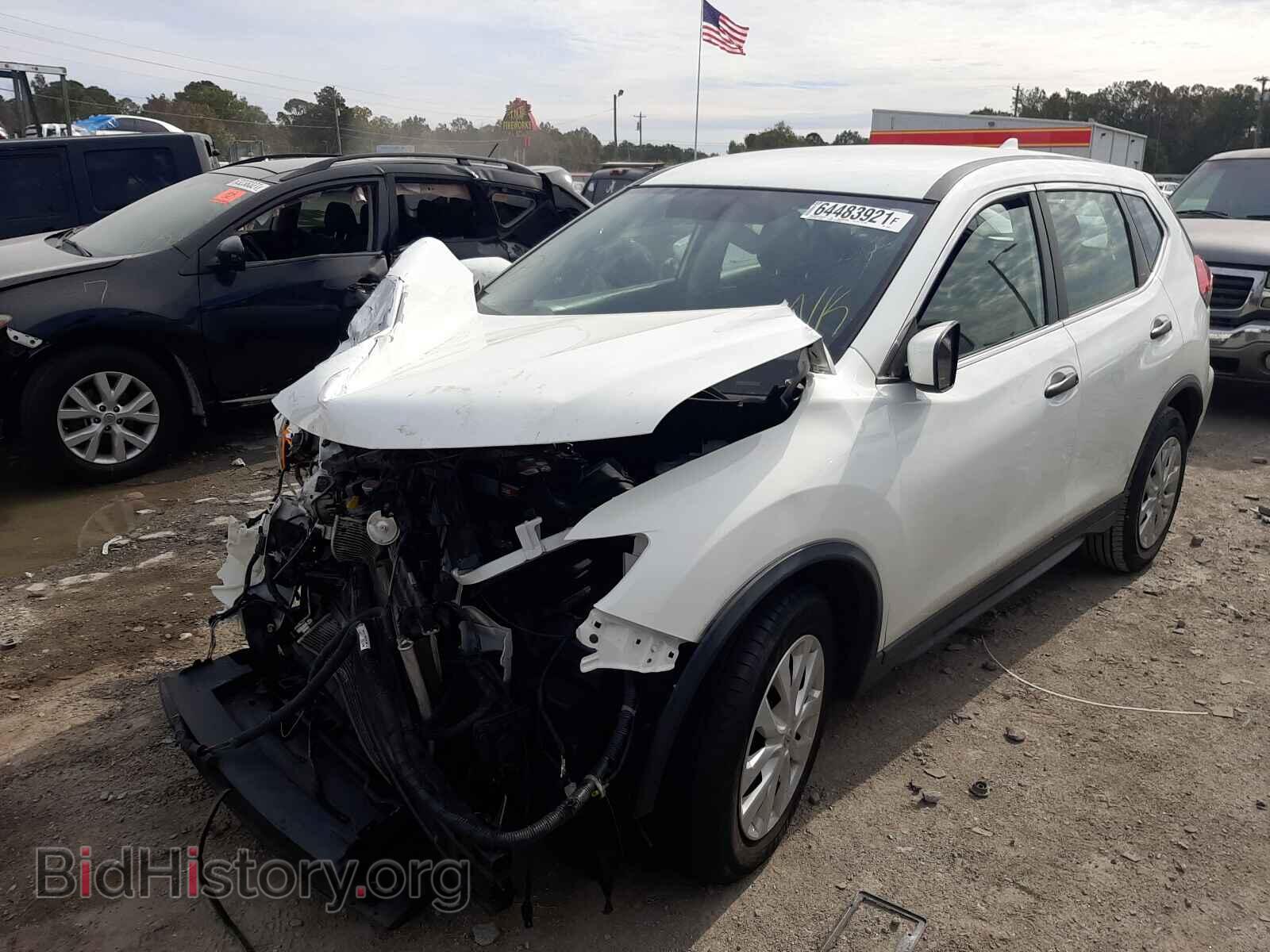 2017 NISSAN ROGUE - VIN: KNMAT2MT0HP563998 - Фото 2