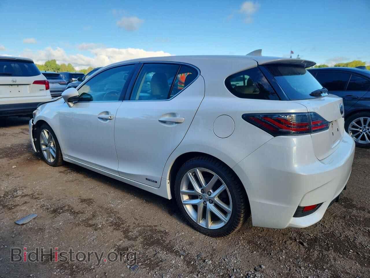 2014 LEXUS CT 200 - VIN: JTHKD5BH7E2200185 - Photo 2