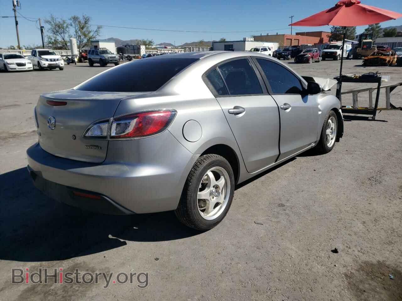 2011 MAZDA 3 - VIN: JM1BL1UG6B1360559 - Фото 4