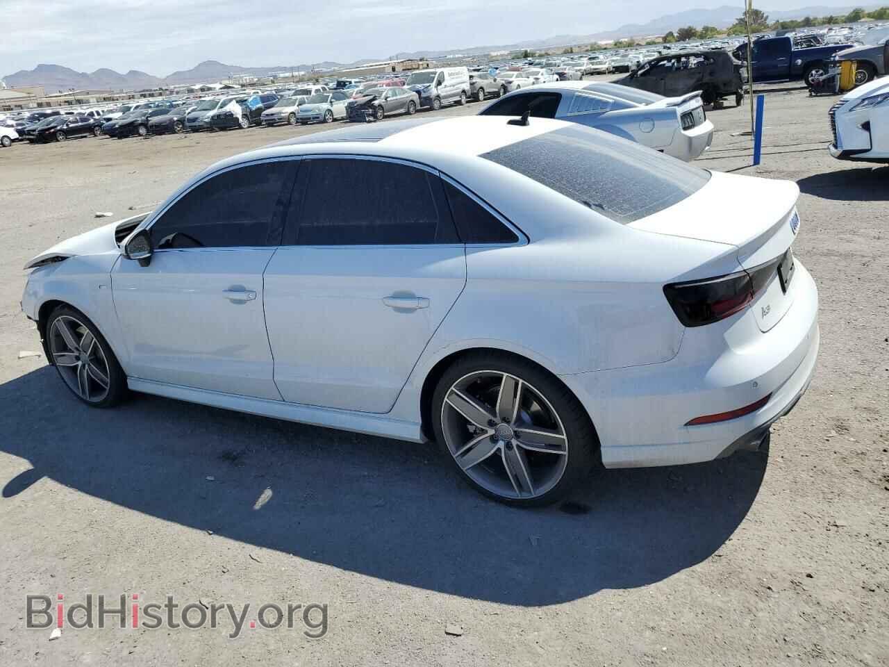2019 AUDI A3 - VIN: WAUJEGFF5KA092677 - Фото 2