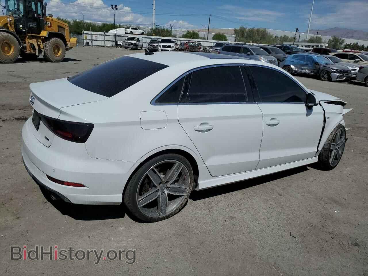 2019 AUDI A3 - VIN: WAUJEGFF5KA092677 - Фото 3