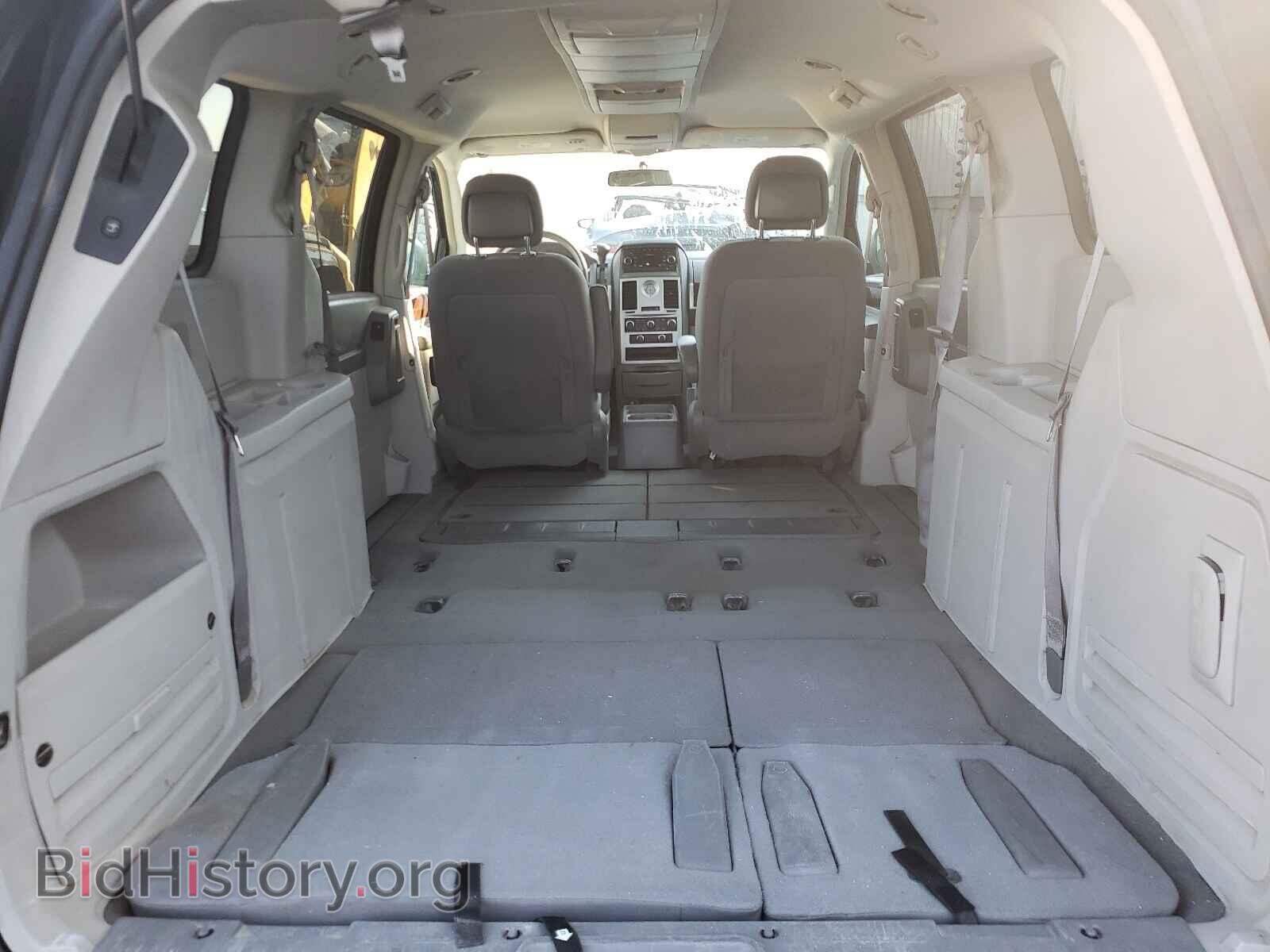 2010 CHRYSLER MINIVAN - VIN: 2A4RR5D18AR375892 - Фото 6