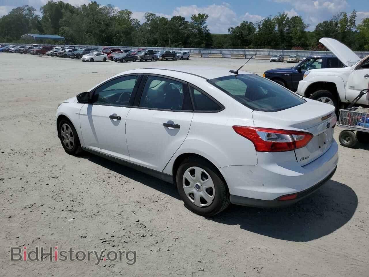 2013 FORD FOCUS - VIN: 1FADP3E23DL359491 - Фото 2
