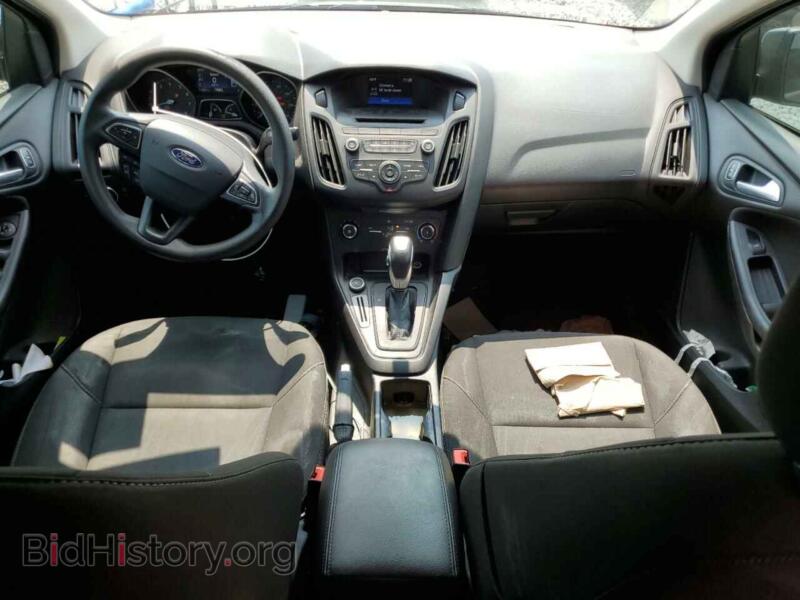 2016 Ford FOCUS (VIN 1FADP3F26GL398806) — фото 8 из 12
