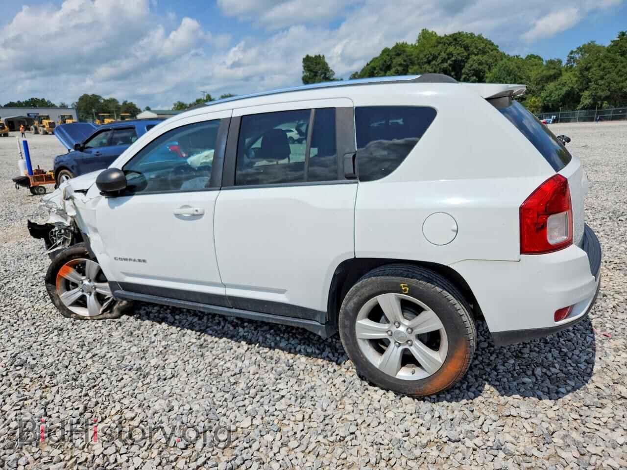 2012 JEEP COMPASS - VIN: 1C4NJCBA2CD677171 - Фото 2