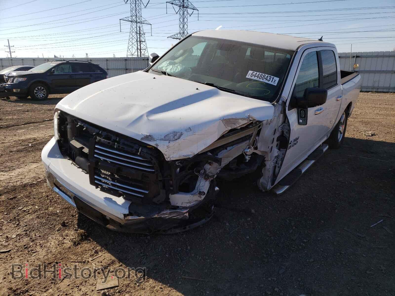 2017 RAM 1500 - VIN: 1C6RR7LG3HS810924 - Photo 2