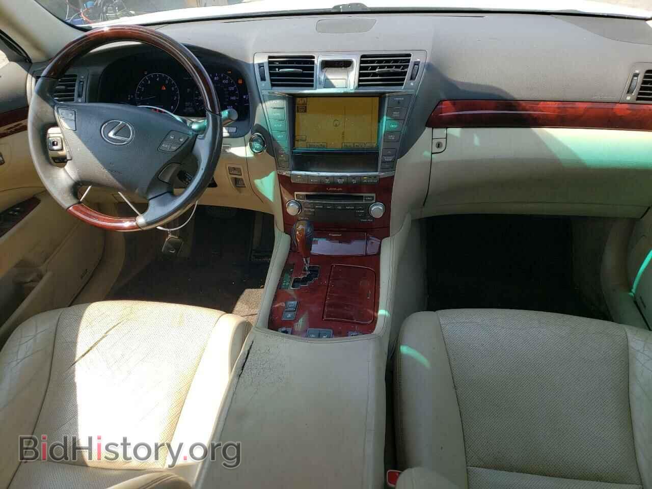 2011 LEXUS LS460 - VIN: JTHBL5EF9B5105568 - Photo 8