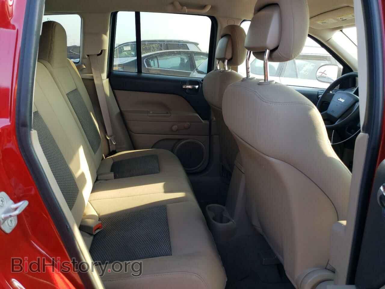 2010 JEEP COMPASS - VIN: 1J4NT1FA3AD676787 - Photo 10