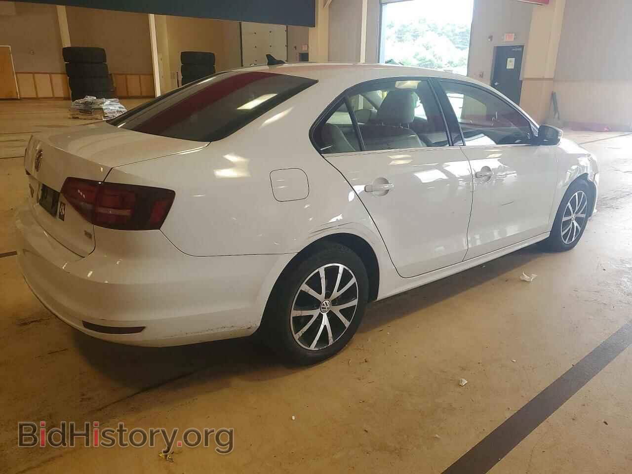 2017 VOLKSWAGEN JETTA - VIN: 3VWDB7AJ6HM266043 - Фото 3