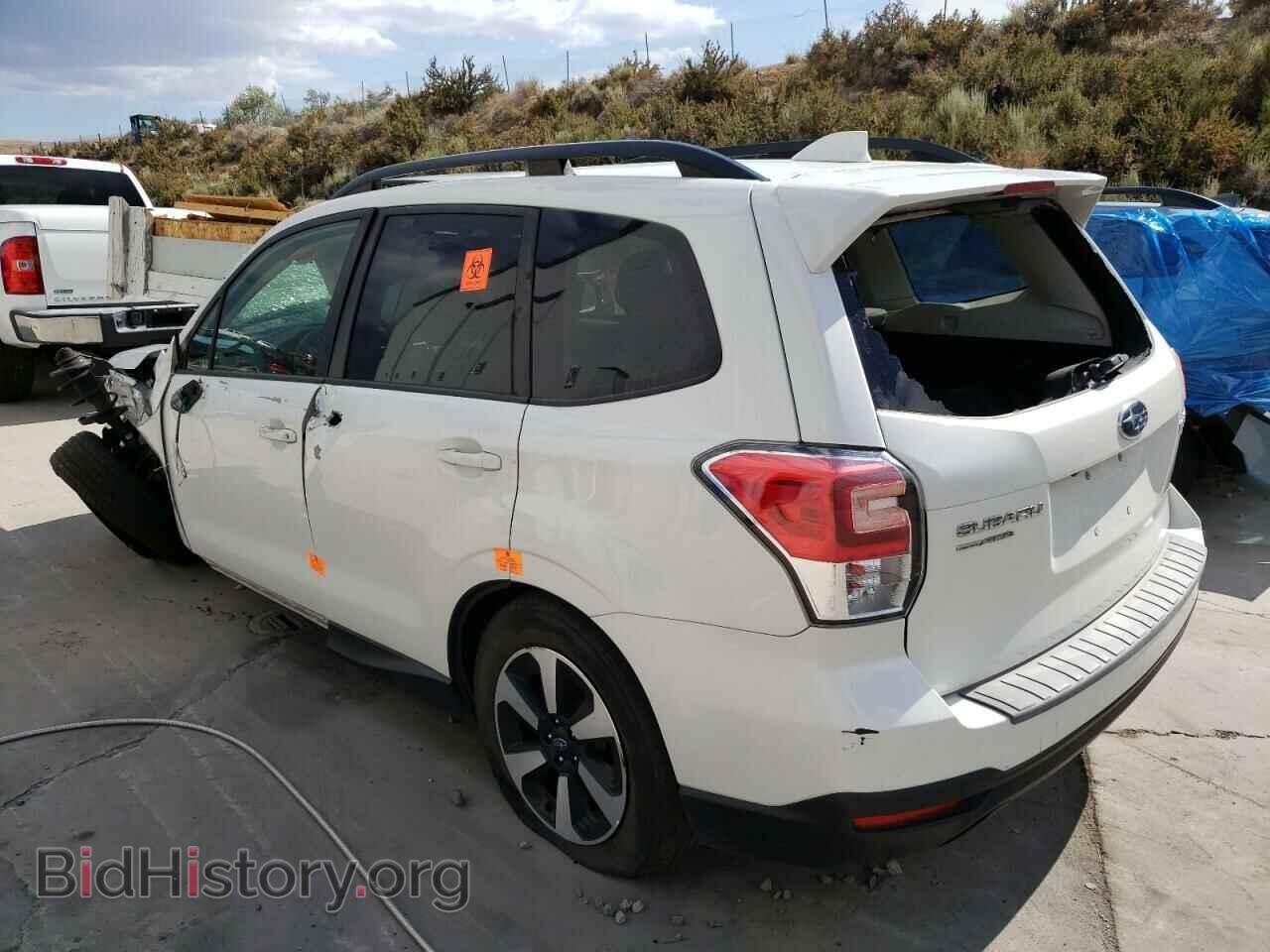 2017 SUBARU FORESTER - VIN: JF2SJAGC7HH804662 - Фото 2