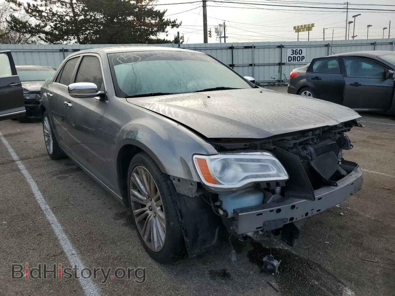 Photo 2C3CA6CT5BH580139 - CHRYSLER 300 2011