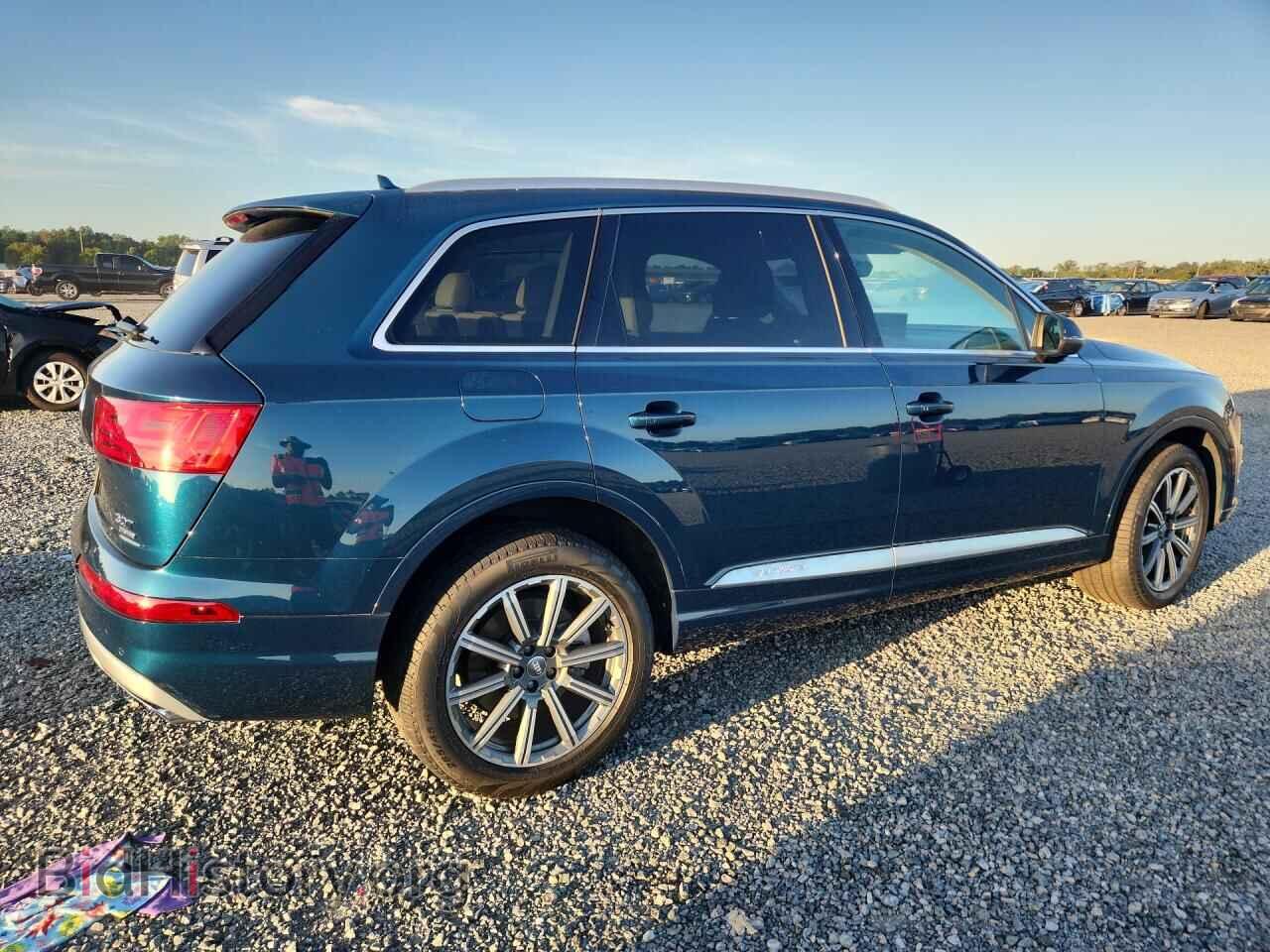 2018 AUDI Q7 - VIN: WA1VAAF75JD028216 - Фото 3