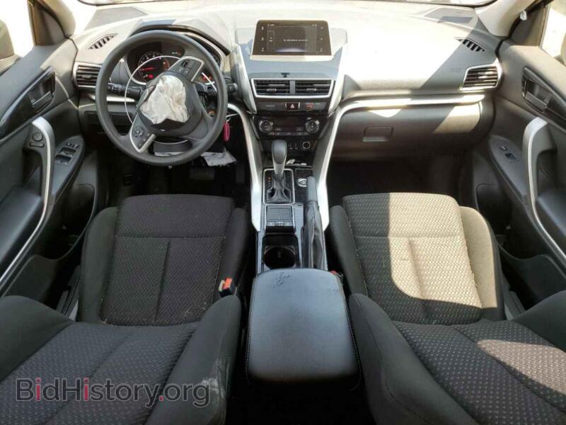 2018 Mitsubishi ECLIPSE (VIN JA4AT4AAXJZ043438) — photo 8 of 13