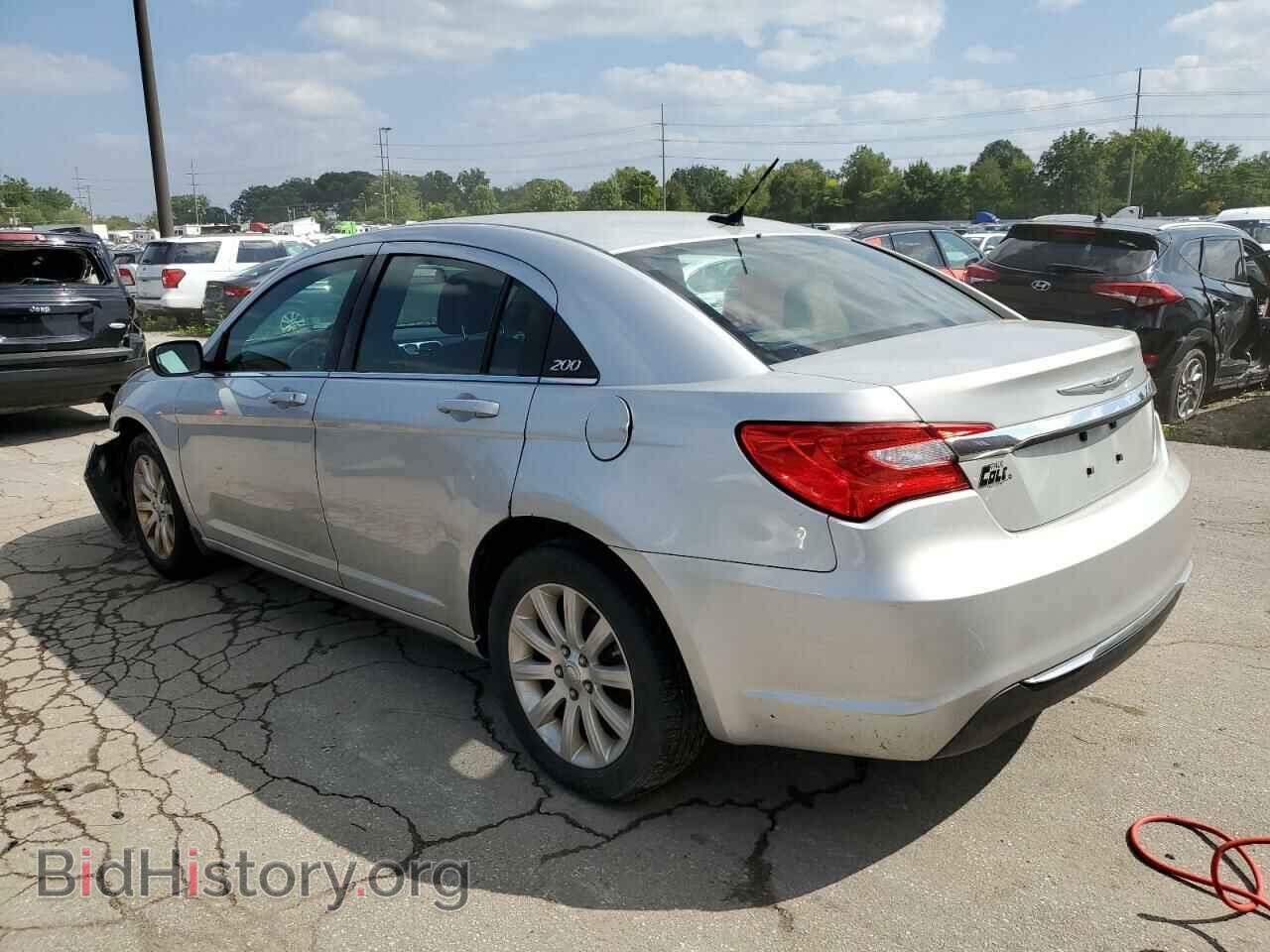 2012 CHRYSLER 200 - VIN: 1C3CCBBB2CN125656 - Фото 2