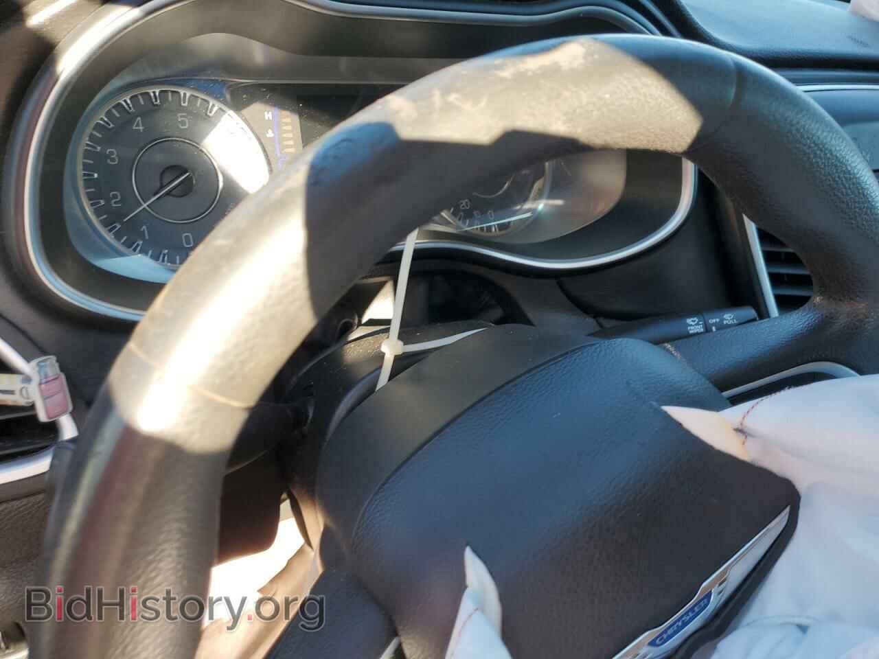 2015 CHRYSLER 200 - VIN: 1C3CCCAB5FN687384 - Фото 8