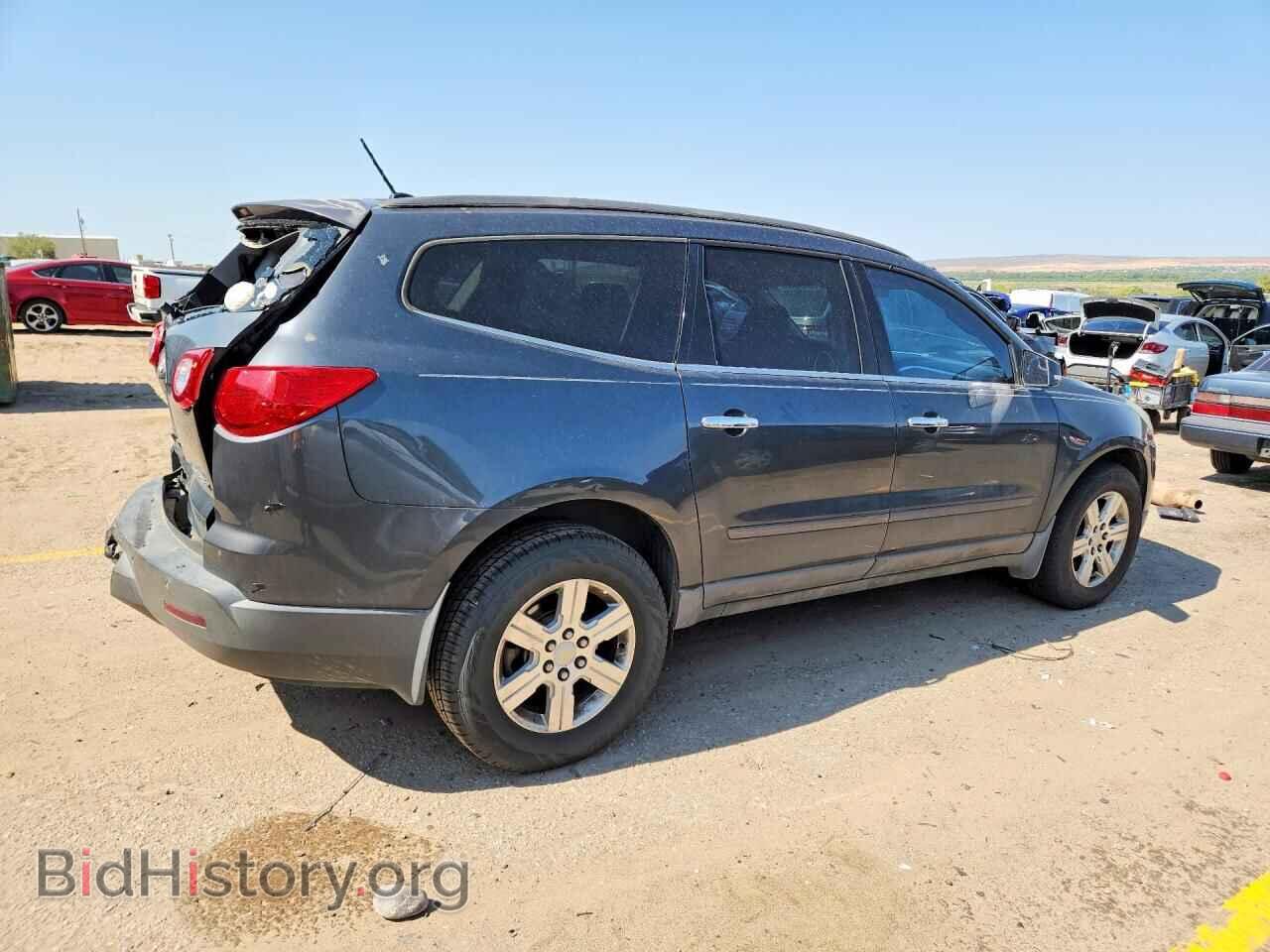 2011 CHEVROLET TRAVERSE - VIN: 1GNKRJED5BJ324775 - Фото 3