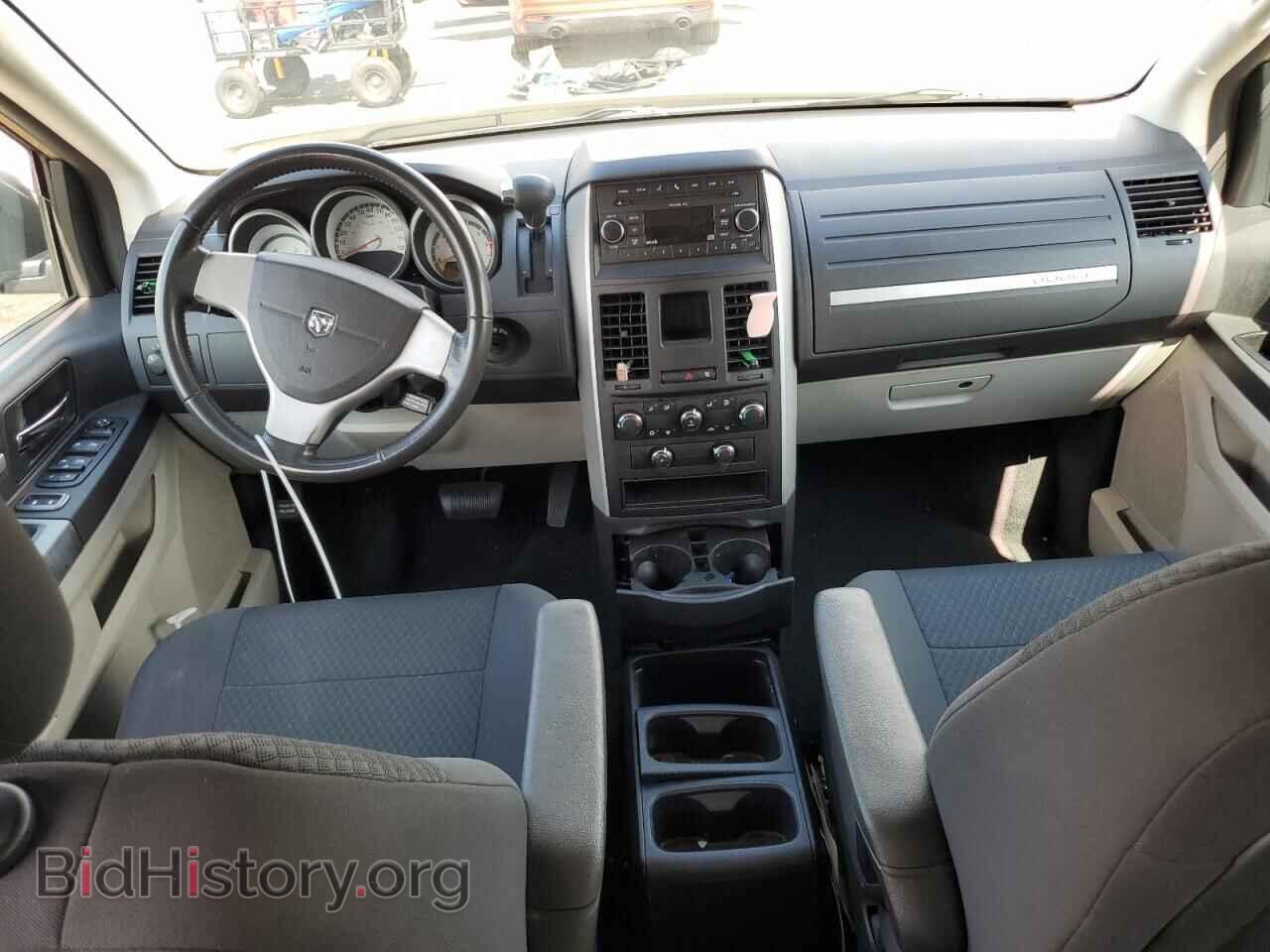 2010 DODGE CARAVAN - VIN: 2D4RN3D12AR371930 - Photo 8
