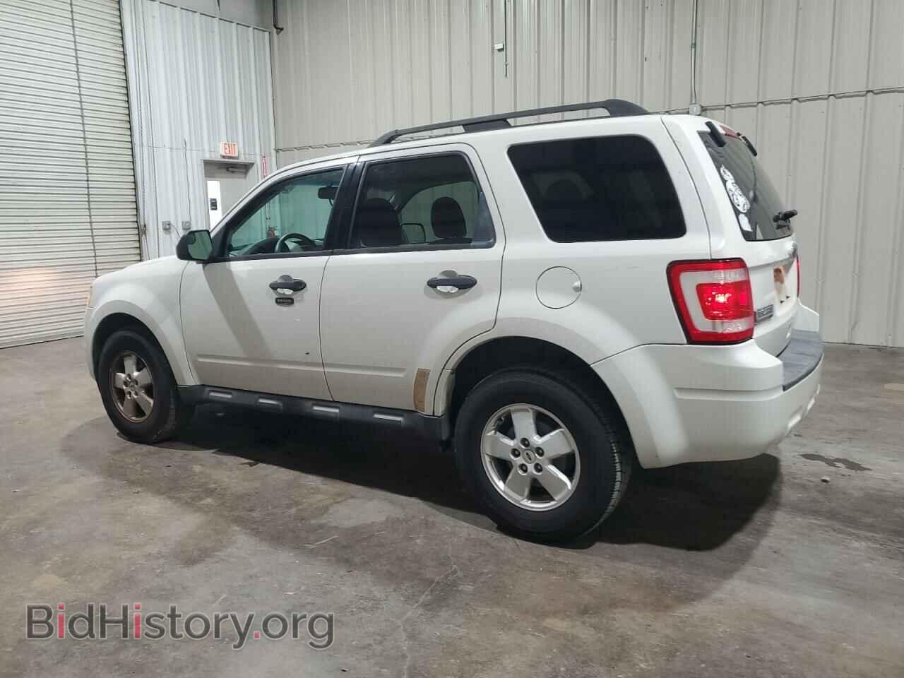 2011 FORD ESCAPE - VIN: 1FMCU0D79BKB36543 - Photo 2