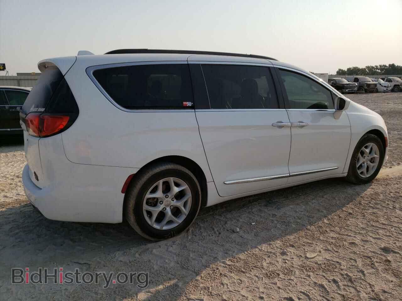 2017 CHRYSLER PACIFICA - VIN: 2C4RC1BG7HR507803 - Фото 3