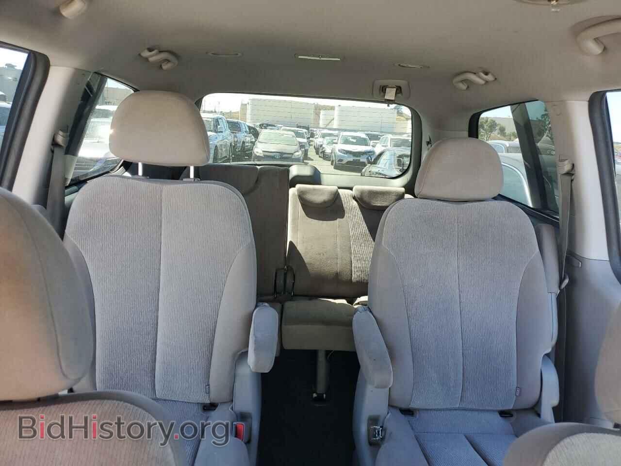 2011 KIA All Models - VIN: KNDMG4C74B6377461 - Фото 10