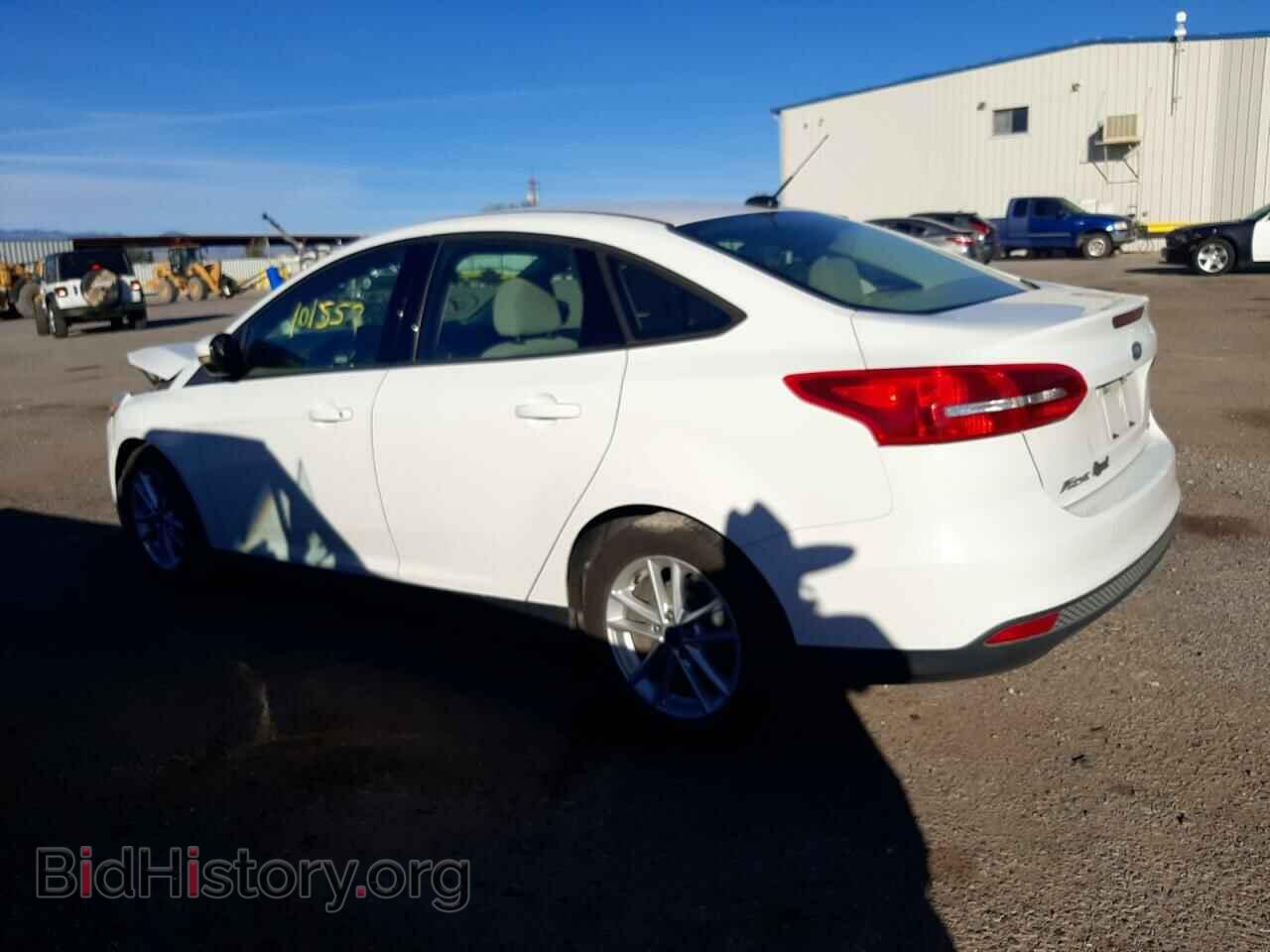 2015 FORD FOCUS - VIN: 1FADP3F2XFL263147 - Фото 2