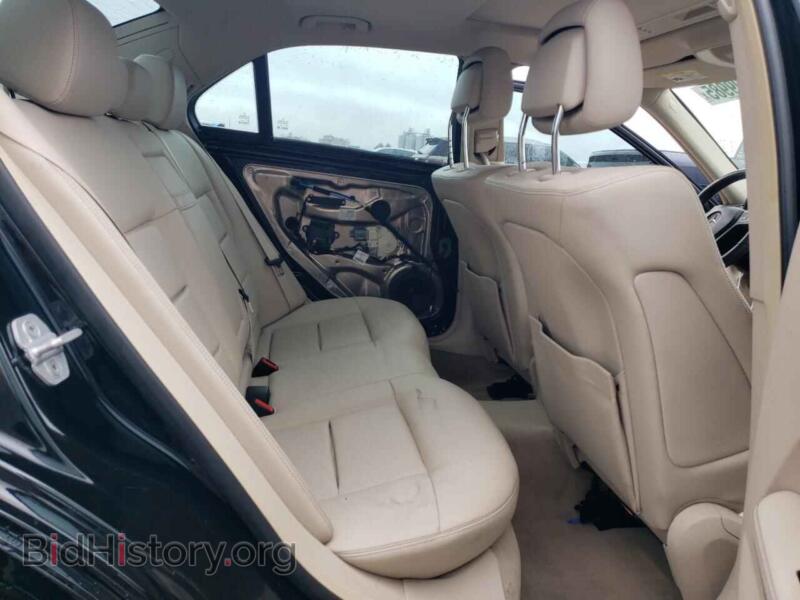 2014 Mercedes-Benz E-CLASS (VIN WDDHF5KB9EA808416) — фото 10 из 15