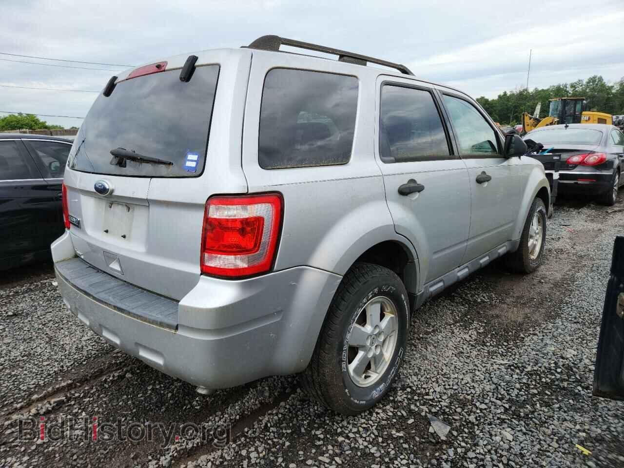 2010 FORD ESCAPE - VIN: 1FMCU9D75AKD30585 - Фото 3